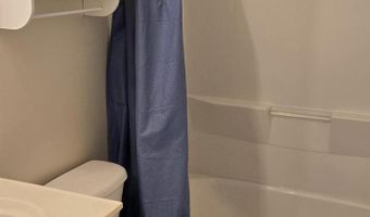 303 SCHOONER Ln 102, Berlin, MD 21811