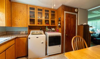 148 Eastern Ave, Augusta, ME 04330
