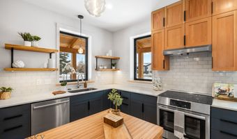 2402 Blue Silos Way, Bozeman, MT 59715