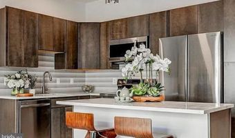 421 S BROADWAY 411, Baltimore, MD 21231