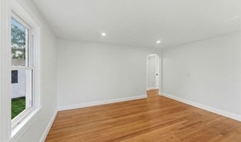 28 Plain St, East Providence, RI 02916