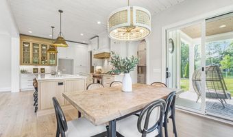 1801 Golfview Dr, Auburn, IN 46706