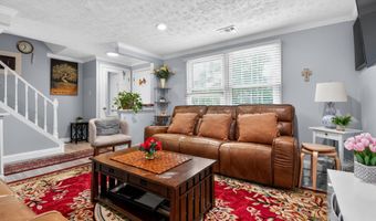 8307 PONDSIDE Ter, Alexandria, VA 22309