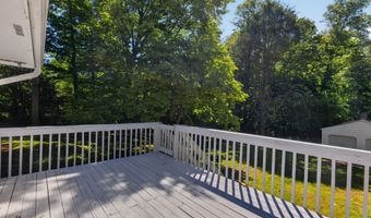 41 Piscitello Dr, Branford, CT 06405