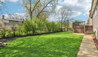 941 W Army Trail Blvd, Addison, IL 60101