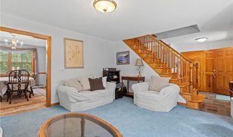189 Wolf Rock Rd, Exeter, RI 02822