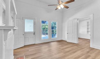411 S Hutchinson Ave, Adel, GA 31620