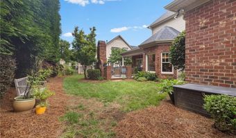 105 Sycamore Commons Ln, Advance, NC 27006