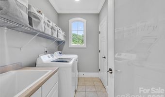 37 Carland Dr, Arden, NC 28704