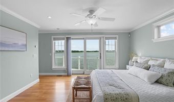 99 Boyce Ave, Barrington, RI 02806