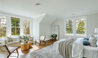 53 Jennys Ln, Barrington, RI 02806
