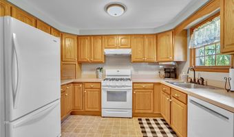 12083 Genesee St, Alden, NY 14004