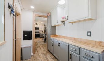 203 Peters St, Carlin, NV 89822