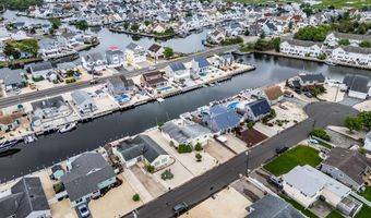 87 Ronald Ave S, Bayville, NJ 08721