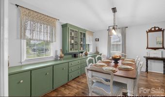 140 Raintree Rd, Advance, NC 27006