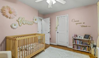 352 Leeward Ave, Beachwood, NJ 08722