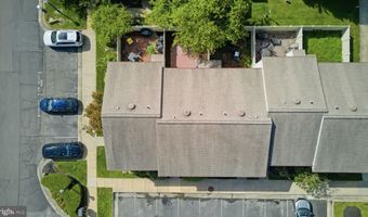 5603 INDEPENDENCE Cir, Alexandria, VA 22312
