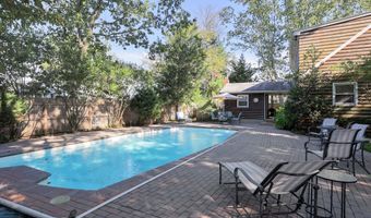 637 Compass Ave, Beachwood, NJ 08722