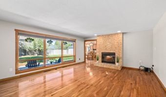 618 OAKHURST Dr, Cheyenne, WY 82009
