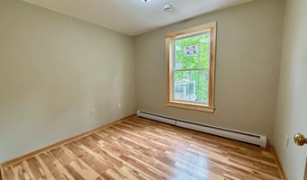 5 Greenfield Ave, Bangor, ME 04401