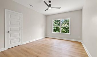 105 Kingsmill Ct, Advance, NC 27006