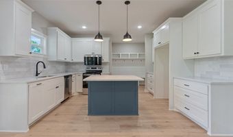 41 Fleetwood Dr, Bella Vista, AR 72714