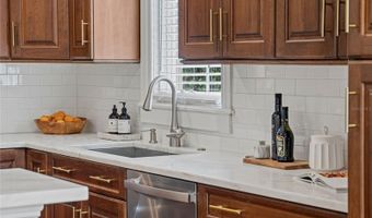1207 W NEW HAMPSHIRE St, Orlando, FL 32804