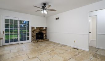 830 Westrun Dr, Ballwin, MO 63021