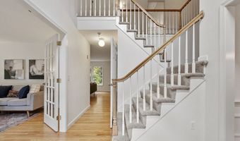 26 Overlook Dr, Acton, MA 01720