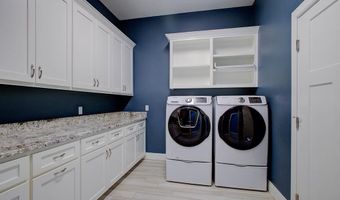 102 Angelfish Ct, Aransas Pass, TX 78336