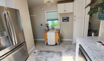10550 SE 70th Ave 8, Milwaukie, OR 97222