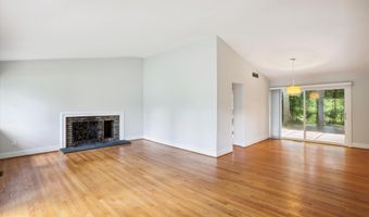 8206 STONE TRAIL Dr, Bethesda, MD 20817