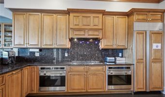 127 Cliff Dr, Narragansett, RI 02882