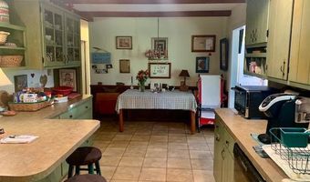 1694 CEDAR TOP Rd, Reading, PA 19607