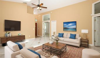 1052 ROYAL OAKS Dr, Apopka, FL 32703