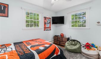 26 Ferncrest Dr, Cumberland, RI 02864