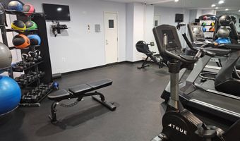 1301 N COURTHOUSE Rd 712, Arlington, VA 22201