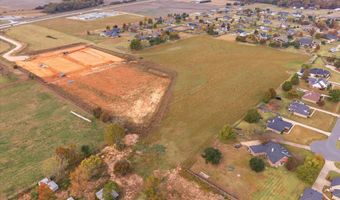 4950 Benton Rd, Benton, LA 71111