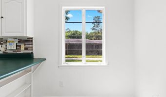 402 E Poplar St, Atmore, AL 36502