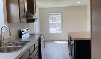 1 Corral Ln #37, Ashland, OR 97520