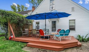 156 E Weisheimer Rd, Columbus, OH 43214