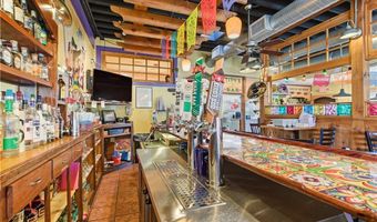 651 W Main Rd, Middletown, RI 02842