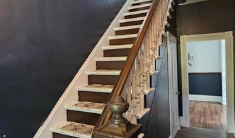 423 Hammond St, Bangor, ME 04401