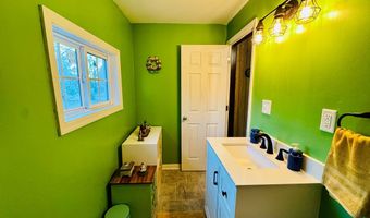 507 S Poplar St, Adel, GA 31620