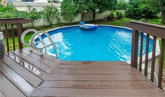 65 Jeri Lynn Cir, Warwick, RI 02886