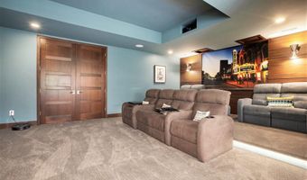 307 Windy Crest Dr, Ann Arbor, MI 48105