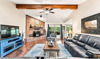 1 Rockford Ln, Bella Vista, AR 72715
