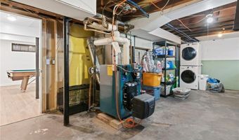 190 Auburn St, Cranston, RI 02910