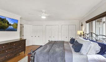 1415 W Hawthorne St, Arlington Heights, IL 60005