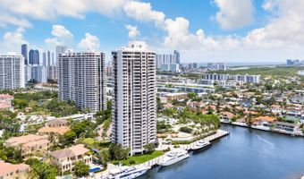 1000 W Island Blvd 911, Aventura, FL 33160